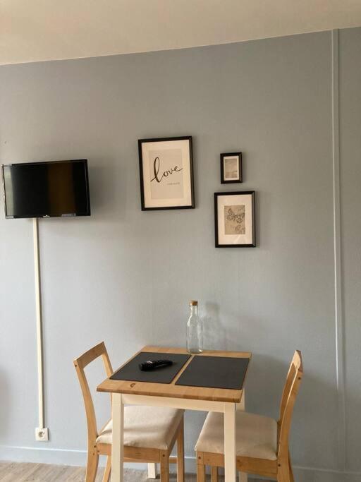 Chez Karine 5 Apartment *